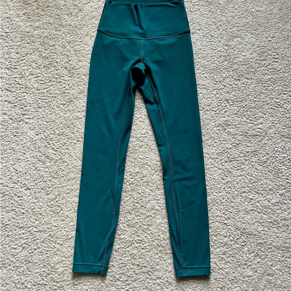 EUC Lululemon Royal Emerald 2 Leggings